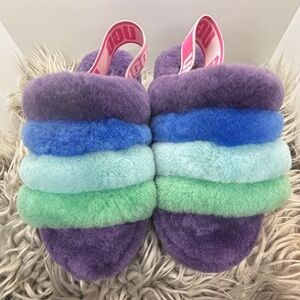 💜 UGG 🩵 Fluff Yeah Sandals Sz 6